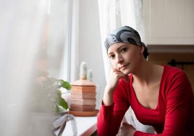 Medo de recorrência do câncer entre sobreviventes de melanoma cutâneo localizado