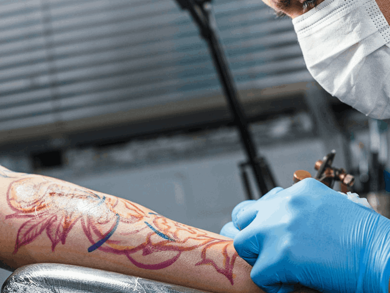 IARC realiza estudo prospectivo sobre tatuagens e câncer